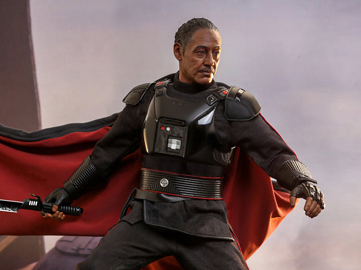 Star Wars: The Mandalorian - Moff Gideon Collectible Figure by Hot Toys