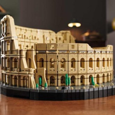 The Lego Colosseum Set the Largest EVER